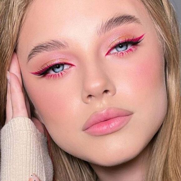 Pat Mcgrath Dark Star Pink Mystique Mascara (Hot Pink) - Picture 5 of 13